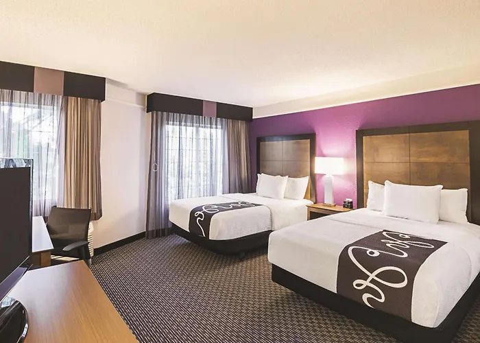 Hotel La Quinta By Wyndham Worth North 3*