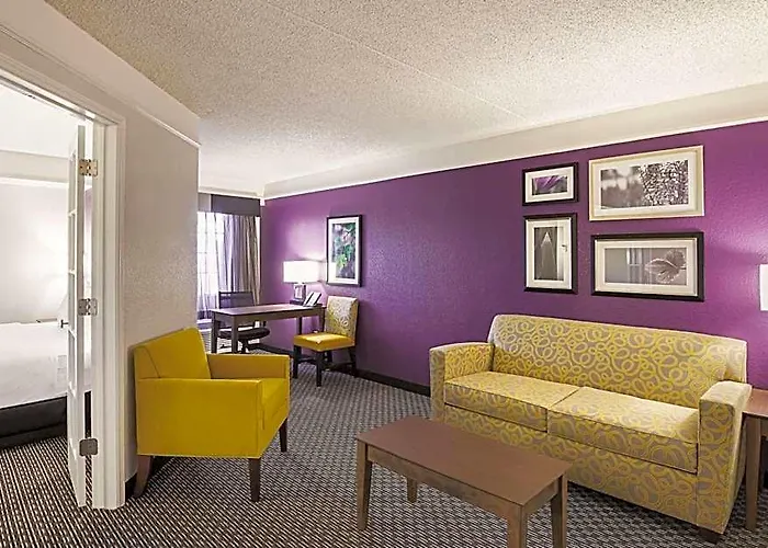 Hotel La Quinta By Wyndham Worth North