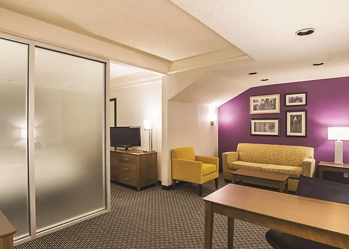 La Quinta By Wyndham Worth North Hotel 3*