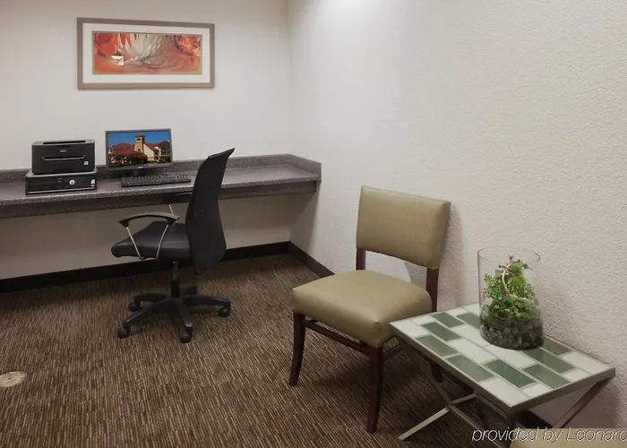 Hotel La Quinta By Wyndham Worth North 3*