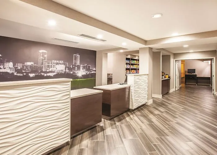 La Quinta By Wyndham Worth North Hotel 3*