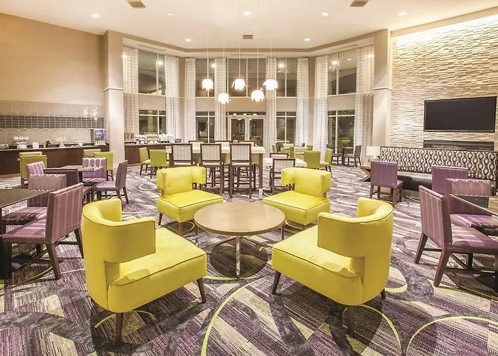 La Quinta By Wyndham Worth North 3*